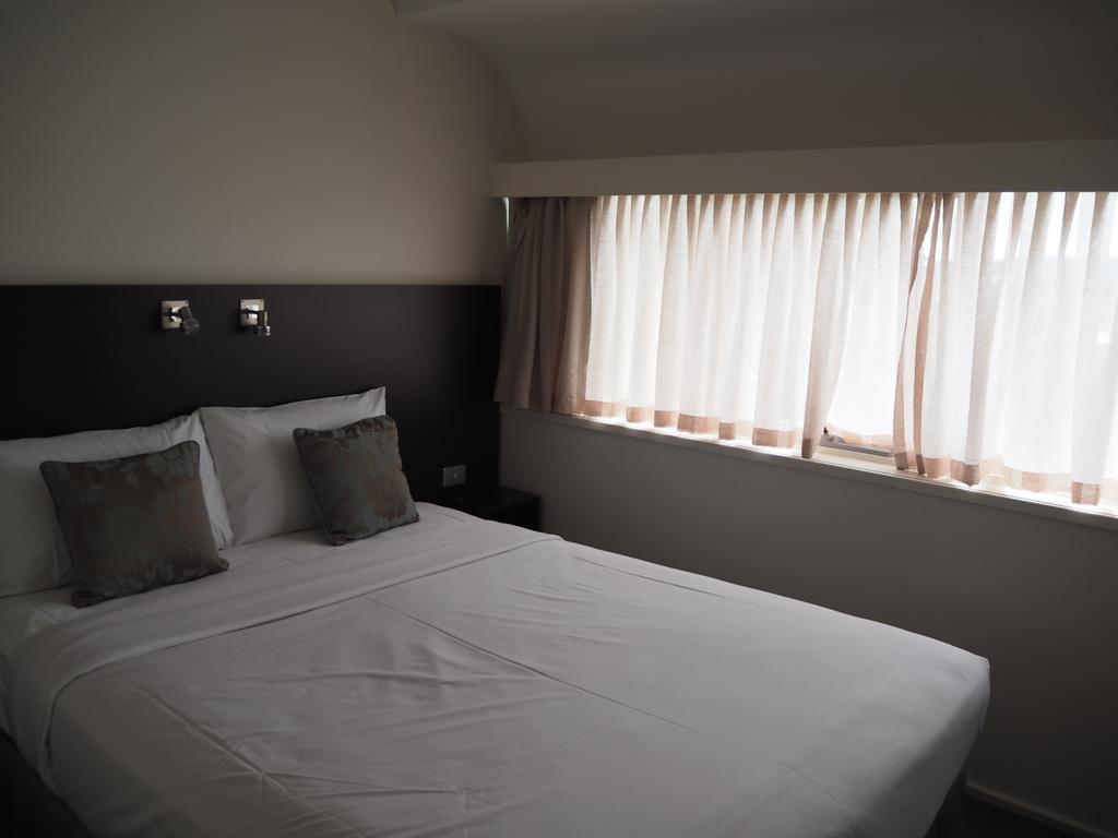 St Ives Apartments Хоубарт Екстериор снимка